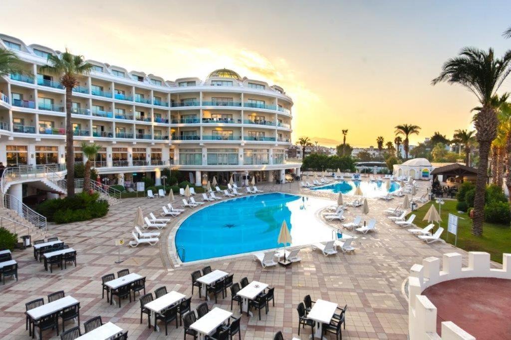 Pineta Park Deluxe Hotel Marmaris Exteriör bild